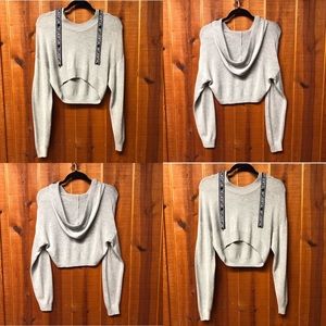 🖤 H & M Cropped “Influential” Sweatshirt